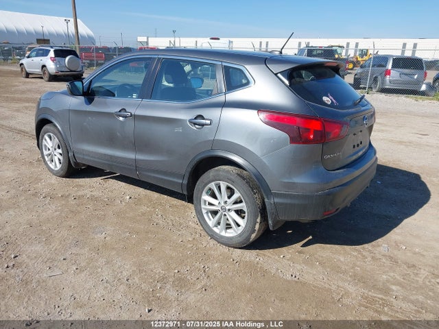 Nissan 2019 2019 JN1BJ1CP0KW234310 Image 3