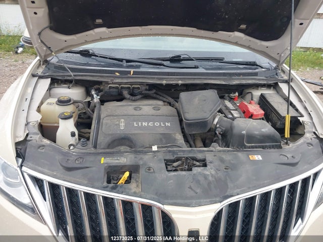 Lincoln 2015 2015 2LMDJ8JK2FBL27522 Image 10