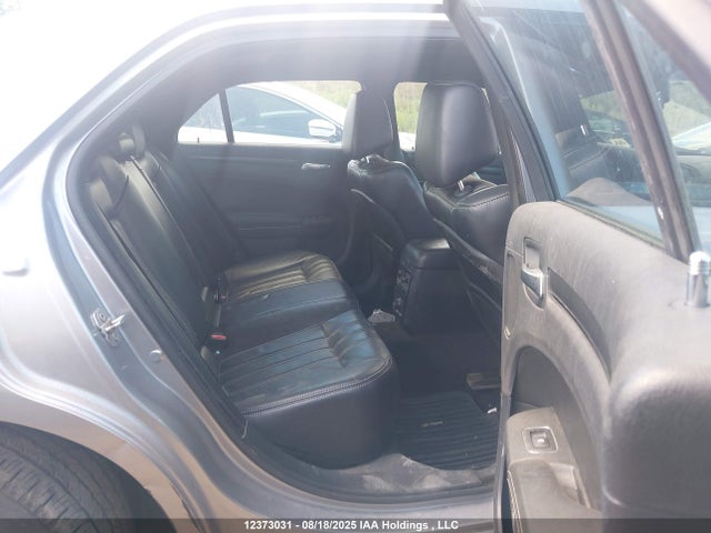 Chrysler 2014 2014 2C3CCABG8EH377090 Image 8