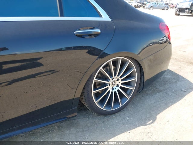 WDDUG8GB4JA358836 Mercedes-Benz S 560 4matic