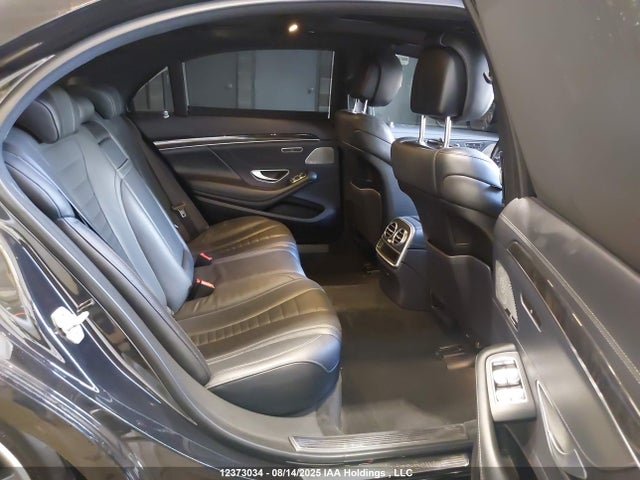 WDDUG8GB4JA358836 Mercedes-Benz S 560 4matic