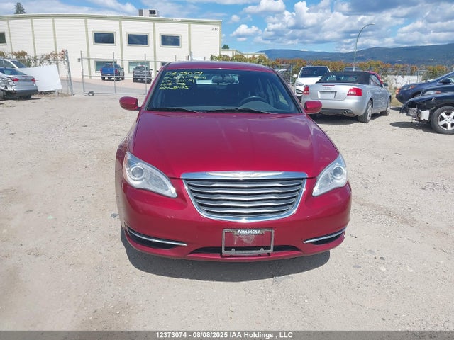 Chrysler 200 2014 1C3CCBAB5EN230079 Image 13