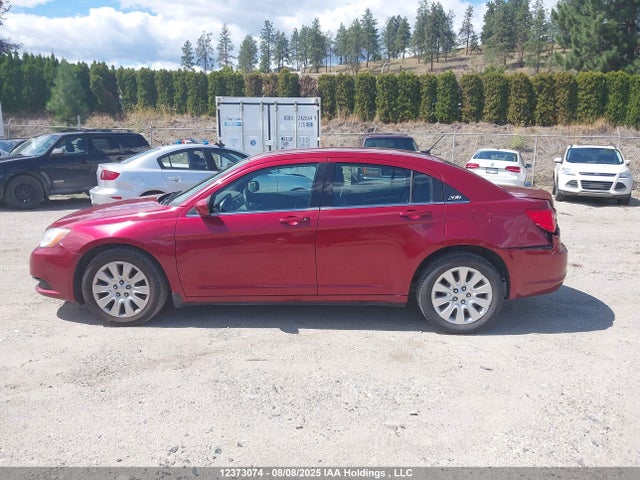 Chrysler 200 2014 1C3CCBAB5EN230079 Image 15