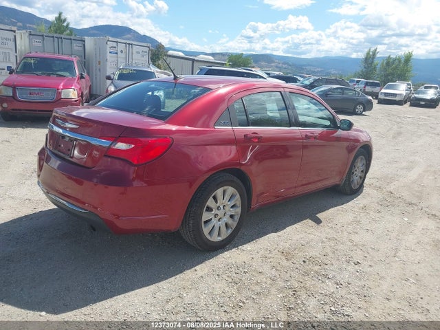 Chrysler 200 2014 1C3CCBAB5EN230079 Image 4