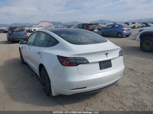5YJ3E1EA6PF489957 Tesla 2023