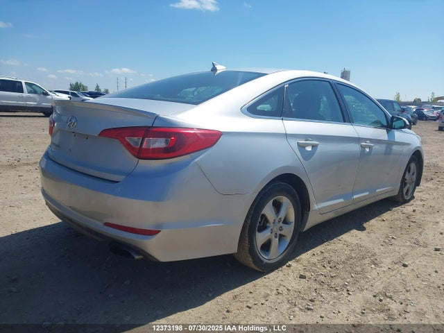 5NPE24AF2HH457238 Hyundai 2017