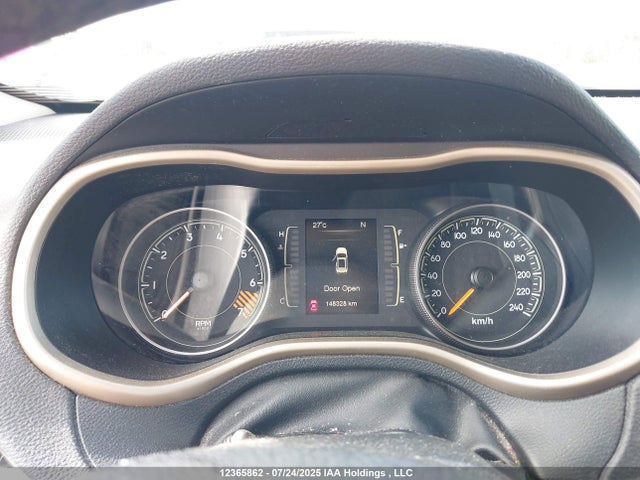 1C4PJLAB0FW561253 Jeep Cherokee