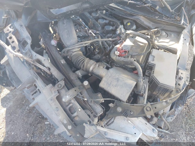 Honda l15b7 2022 2HGFE1F94NH007013 Image 10