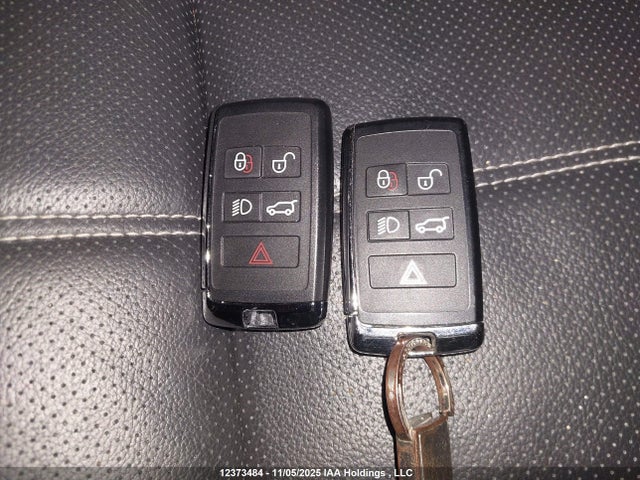 Land Rover aj20-p 2022 SALYJ2EX7NA335865 Image 11