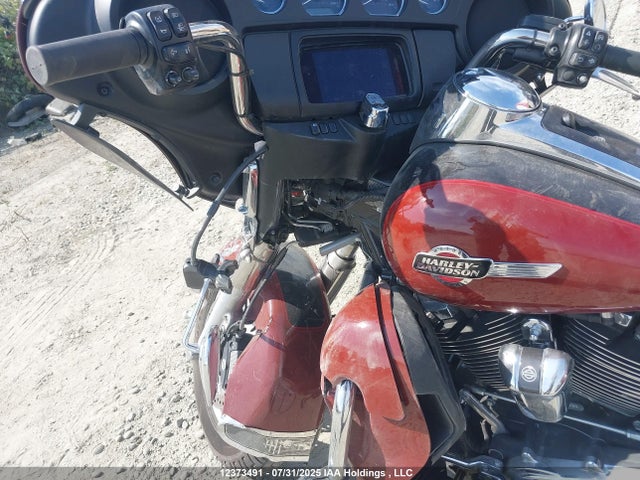Harley-Davidson Tri Glide Ultra 2024 5HD1MAF37RB855013 Image 16