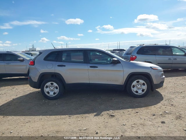 1C4PJMAS6GW305657 Jeep Cherokee