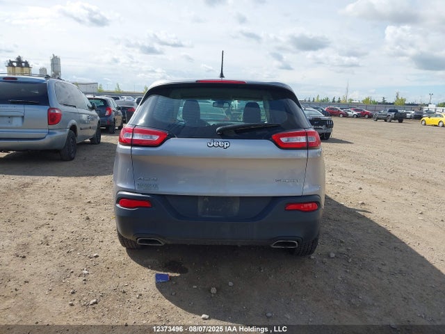1C4PJMAS6GW305657 Jeep Cherokee