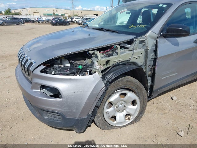 1C4PJMAS6GW305657 Jeep Cherokee