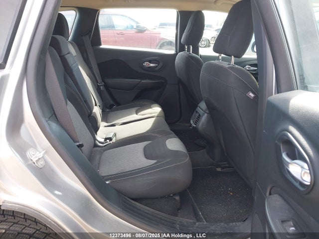 1C4PJMAS6GW305657 Jeep Cherokee