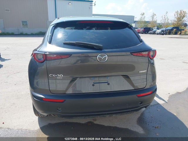 3MVDMBCL8NM417943 Mazda py
