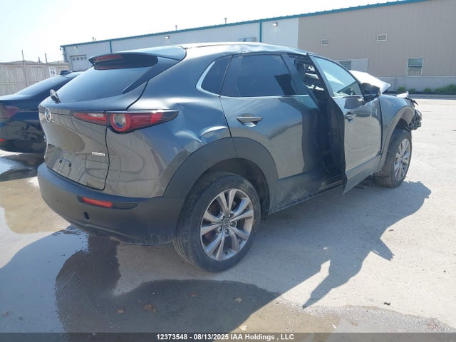 3MVDMBCL8NM417943 Mazda py