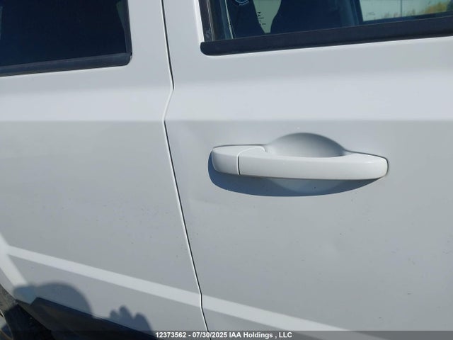 1C4NJRAB3GD552859 Jeep Patriot