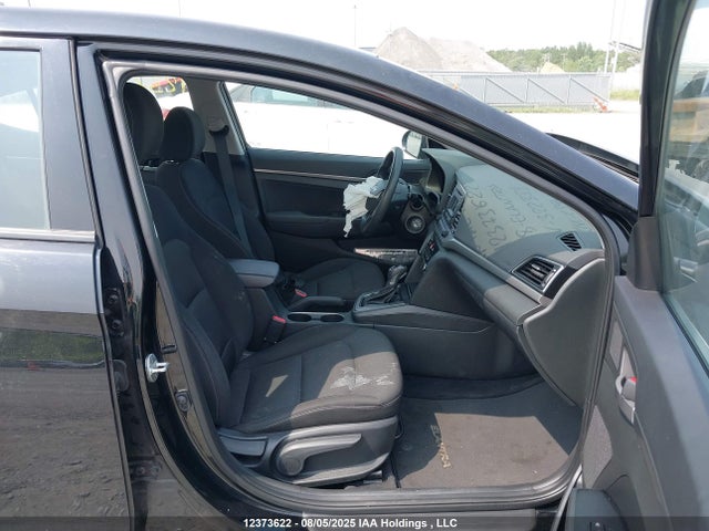 12373622 :رقم المزاد ، 5NPD74LF0JH322338 vin ، 2018 Hyundai Elantra مزاد بيع