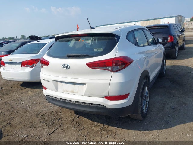 Hyundai 2016 2016 KM8J23A4XGU152223 Image 16