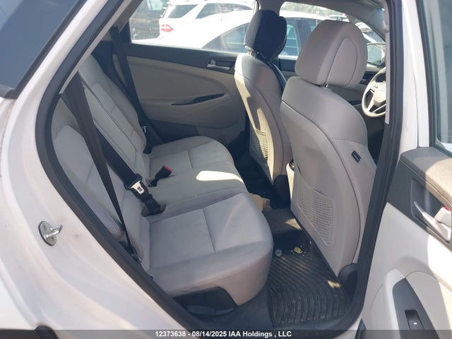 Hyundai 2016 2016 KM8J23A4XGU152223 Image 8