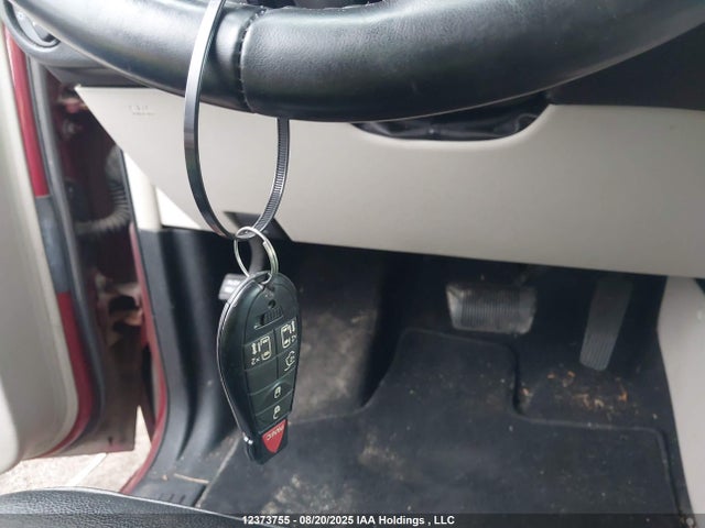 2C4RC1BG4GR142706 Chrysler Town and Country