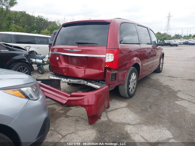 2C4RC1BG4GR142706 Chrysler Town and Country