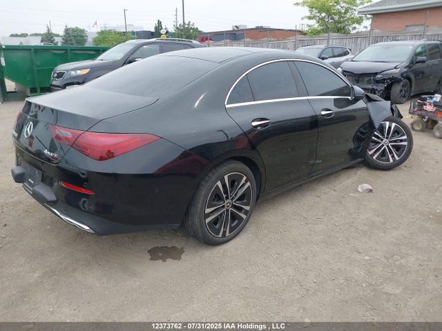 W1K5J4HB6SN532896 Mercedes-Benz m260
