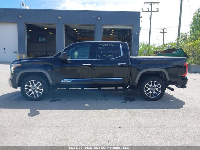 Продажа на аукционе авто 2023 Toyota Tundra Platinum, vin: 5TFMA5DB3PX126796, номер лота: 12373770