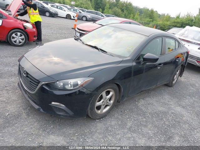 3MZBM1U74EM110285 Mazda pe