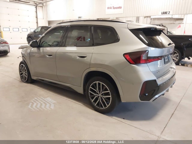 BMW X1 2023 WBX73EF0XP5X92300 Image 3