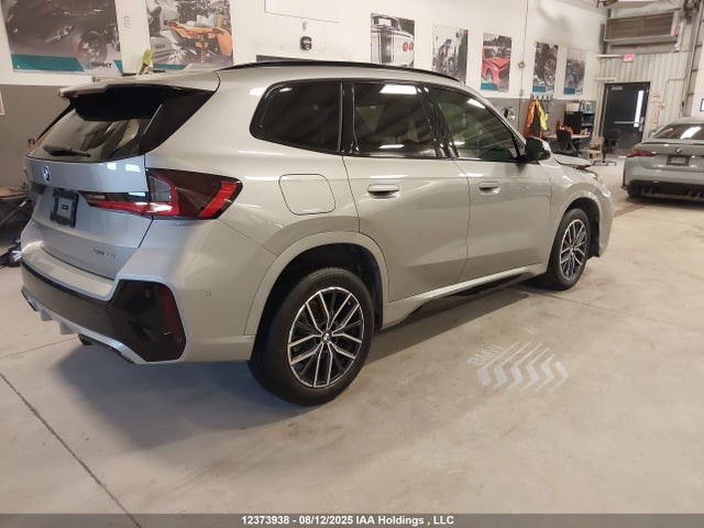 BMW X1 2023 WBX73EF0XP5X92300 Image 4