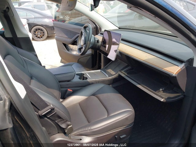 Tesla 2022 2022 7SAYGDEF5NF381021 Image 5