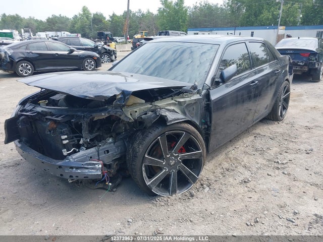 Chrysler 2019 2019 2C3CCABG6KH617796 Image 2