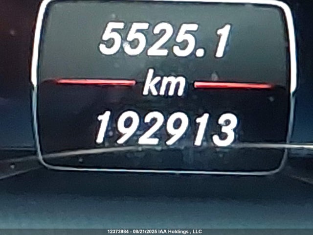 Mercedes-Benz 2015 2015 WDDGJ8JBXFG335055 Image 15