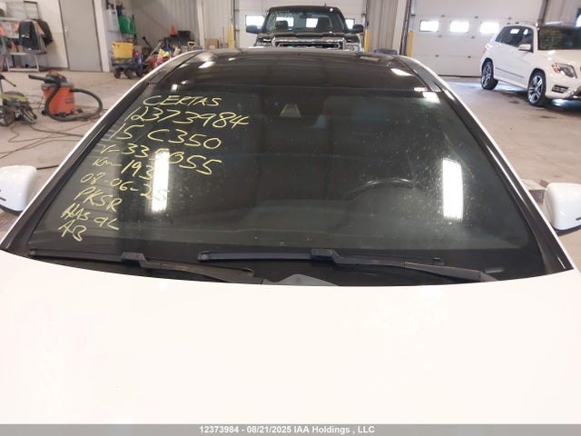 Mercedes-Benz 2015 2015 WDDGJ8JBXFG335055 Image 17