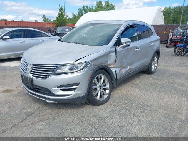 Lincoln MKC 2015 5LMCJ2A94FUJ44602 Image 2