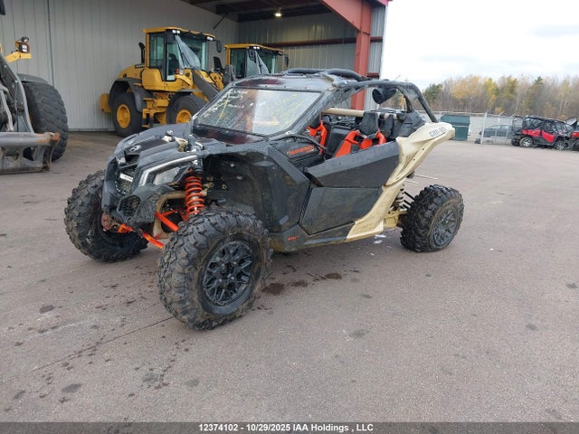 NB102868 Can-Am Maverick X3 X Ds Turbo Rr