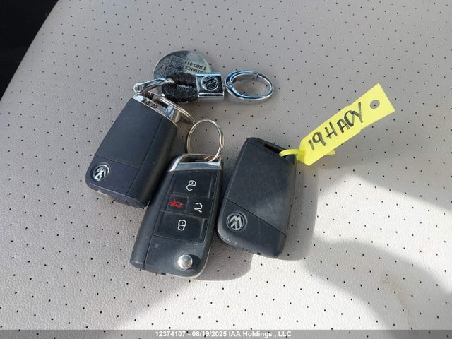 3VWE57BU5KM076486 Volkswagen 1.8 tsi