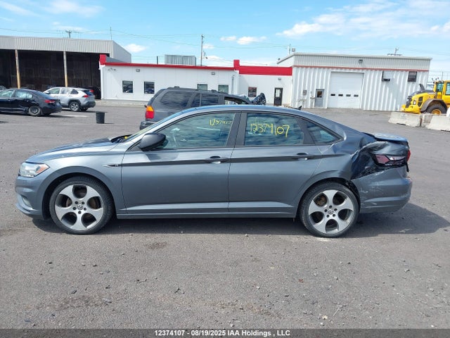 3VWE57BU5KM076486 Volkswagen 1.8 tsi