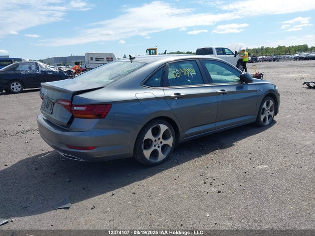 3VWE57BU5KM076486 Volkswagen 1.8 tsi