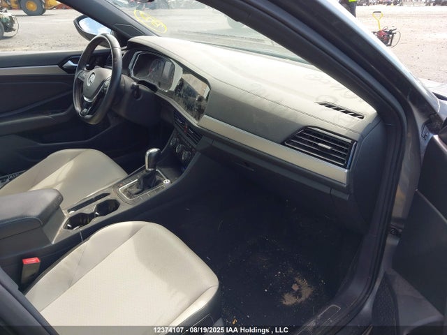 3VWE57BU5KM076486 Volkswagen 1.8 tsi