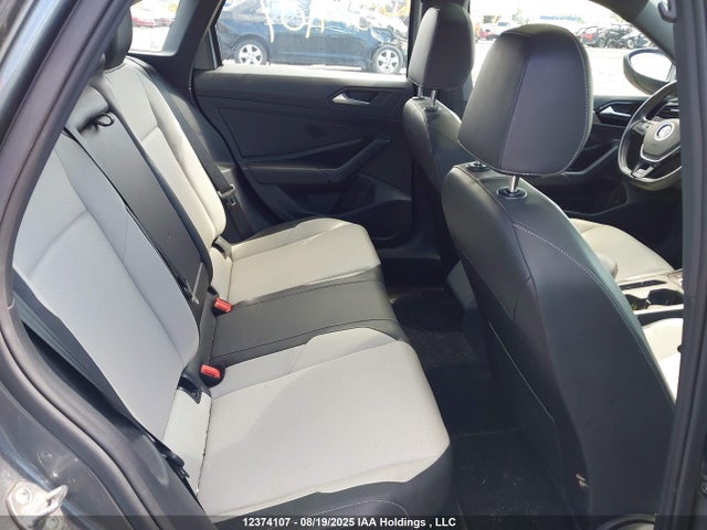 3VWE57BU5KM076486 Volkswagen 1.8 tsi