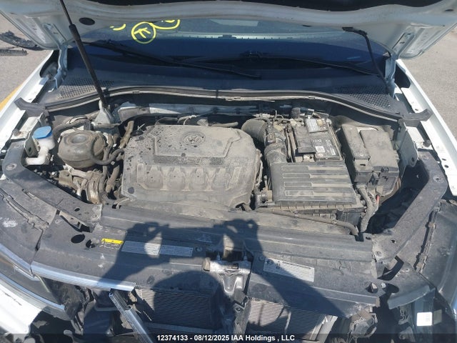 3VV4B7AX3JM203092 Volkswagen Tiguan