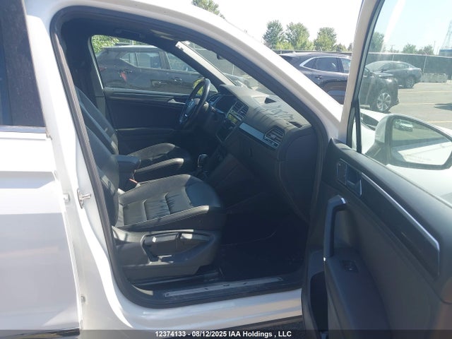 3VV4B7AX3JM203092 Volkswagen Tiguan