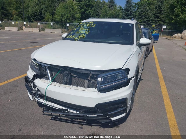 3VV4B7AX3JM203092 Volkswagen Tiguan