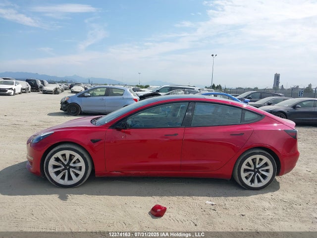 5YJ3E1EB2NF309234 Tesla 2022