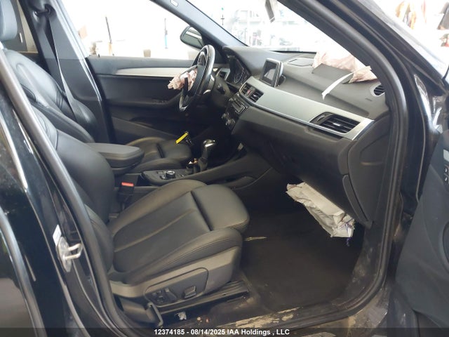 BMW X1 2017 WBXHT3C33H5F79006 Image 5