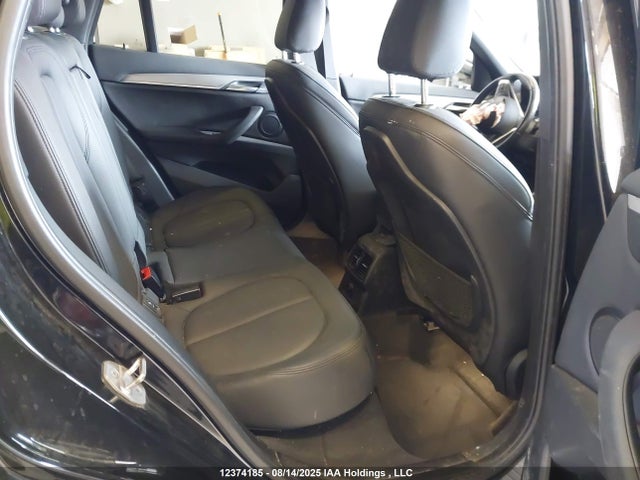 BMW X1 2017 WBXHT3C33H5F79006 Image 8