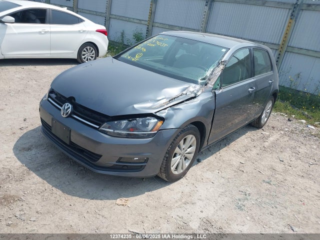 3VW2A7AU7FM033046 Volkswagen 2015