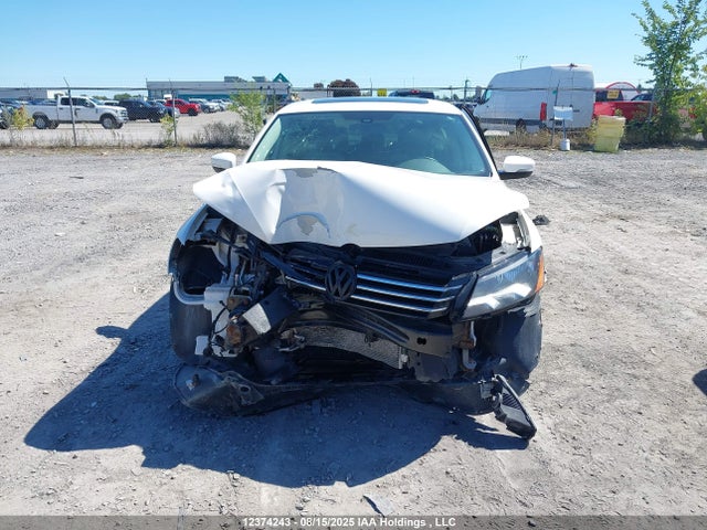 1VWBS7A30FC042869 Volkswagen Passat